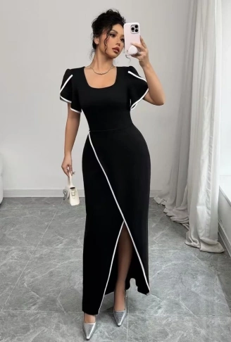 Kadın Kısa Kollu Kare Yakalı önden çapraz Kesim Detaylı Krep Elbise