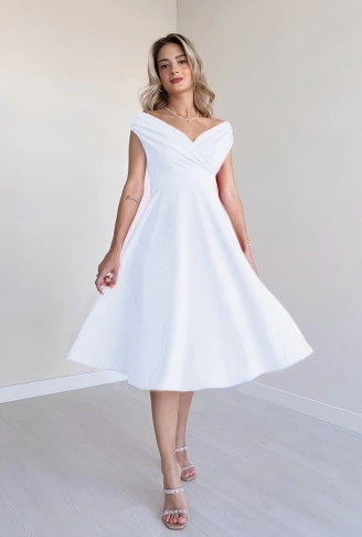 Kadın Kısa Kollu Kruvaze Yaka Eteği Volanlı Krep Elbise