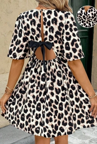 Kadın Kısa Kollu Kruvaze Yakalı Leopar Desenli Mini Süprem Elbise
