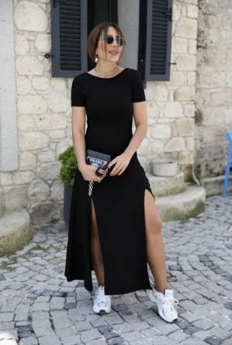 Kadın Kısa Kollu Sırt Dekolte Detay önü çift Yırtmaçlı Viskon Elbise