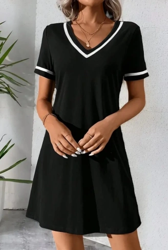 Kadın Kısa Kollu V çizgili Yakalı Kısa Viskon Elbise