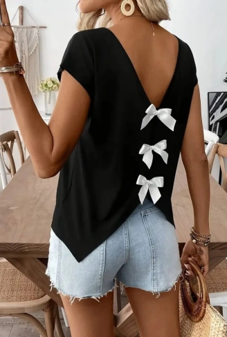 Kadın Kısa Kollu V Yakalı Arkadan Kurdele Detaylı Viskon Bluz
