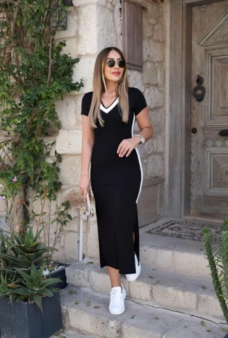 Kadın Kısa Kollu V Yakalı Yandan şerit Ve Yırtmaçlı Viskon Uzun Elbise