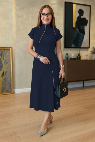 Kadın Kısa Kollu Yakadan Ve Etekten Fermuarlı Midi Viskon Iki Iplik Elbise