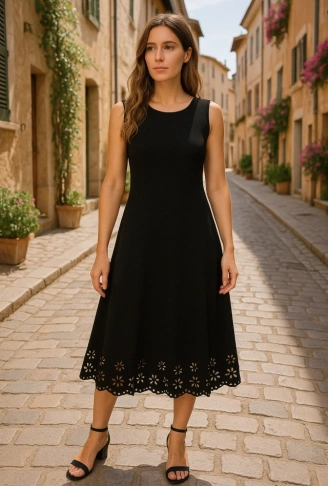 Kadın Kolsuz Etek Ucu Lazer Kesim çiçek Desenli Midi Boy Ithal Krep Elbise