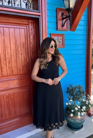 Kadın Kolsuz Etek Ucu Lazer Kesim çiçek Desenli Midi Boy Janjan Krep Elbise