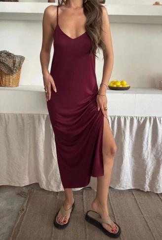 Kadın Modal Pike Kumaş Asansör Askılı Iki Yan Yırtmaçlı Elbise