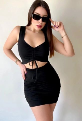 Kadın Omuz Askılı Armut Yaka Büzgü Ve Göbek Dekolteli Mini Elbise