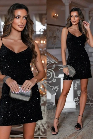 Kadın Omuz Askılı Sırt Dekolteli Kadife Kumaş üzerine Full Pul Payetişlemeli Mini Elbise