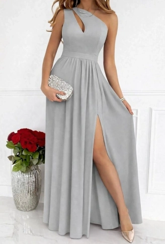 Kadın Omuzlardan Açık Asimetrik Yaka Detaylı Yırtmaçlı Maksi Boy Janjan Krep Elbise