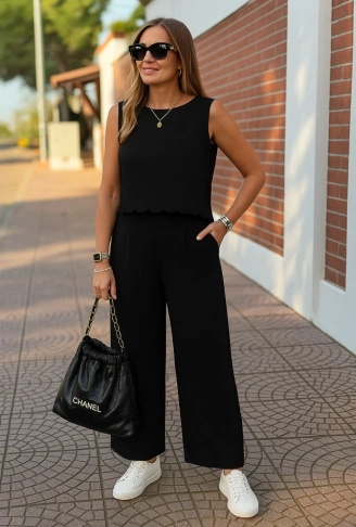 Kadın Sıfır Kollu Bisiklet Yaka Arkadan Bağlamalı Aer8bin Bluz Ve Pantolon Ikili Takım