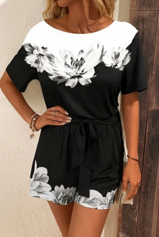 Kadın Tek Omuzu Açık çiçek Desenli Beli Kuşaklı Iki Iplik Mini Short Tulum