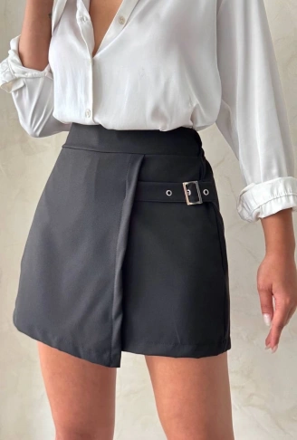 Kadın tokalı şort etek siyah s25449