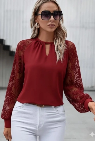 Kadın Uzun Dantel Kollu Yuvarlak Yakalı Sandy Bluz