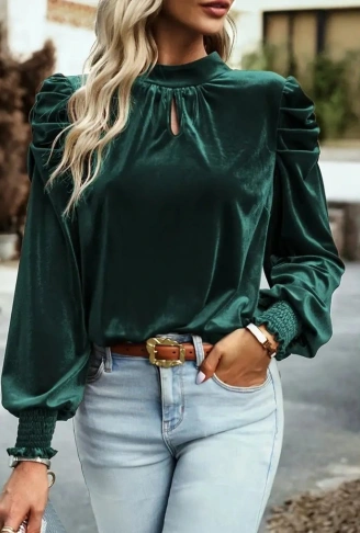 Kadın Uzun Kollu Balıkçı Yaka Damla Detaylı Kadife Bluz