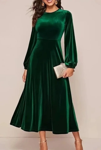 Kadın Uzun Kollu Bisiklet Yaka Midi Kadife Elbise