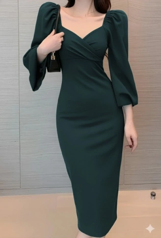 Kadın Uzun Kollu Kalp Yakalı Midi Ithal Krep Elbise