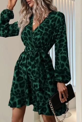 Kadın Uzun Kollu Kruvaze Yaka Beden Kuşaklı çapraz Kesim Detaylı Leopar Modal Mini Elbise