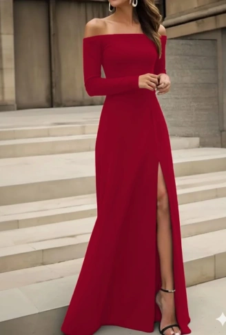 Kadın Uzun Kollu Madonna Yakalı Yırtmaç Detaylı Uzun Ithal Krep Elbise