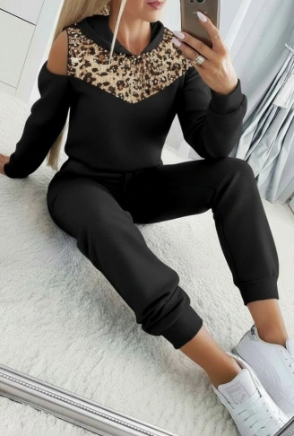 Kadın Uzun Kollu Omuzlardan Açık Leopar Desenli Kapşonlu Viskon Iki Iplik Bluz Ve Pantolon Ikili Takım