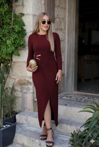 Kadın Uzun Kollu önden çapraz Detaylı Yandan Toka Detaylı Uzun Sandy Elbise