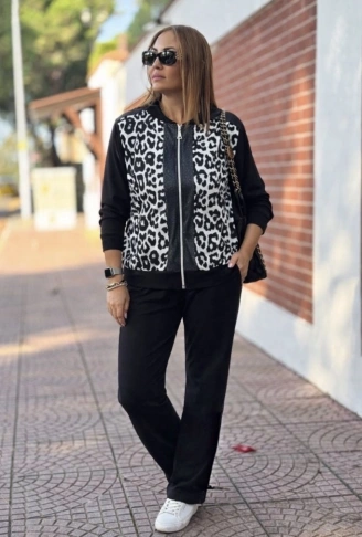 Kadın Uzun Kollu önden Fermuarlı Leopar Desenli Viskon Iki Iplik Bluz Ve Pantolon Ikili Takım