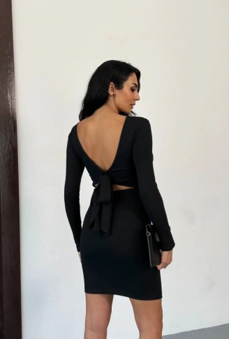 Kadın Uzun Kollu Sırt Dekoltesi Ve Fiyonk Detay Mini Elbise