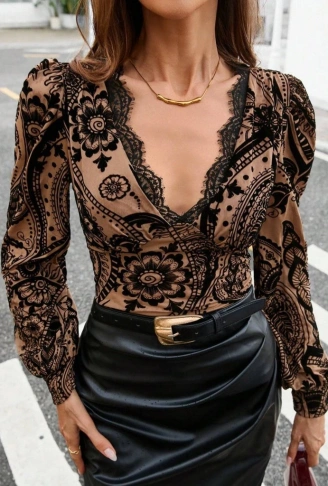 Kadın Uzun Kollu V Dantel Yakalı Modal Bluz