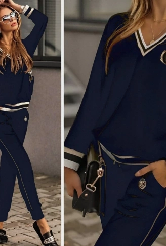 Kadın Uzun Kollu V Yaka Yakası Ve Kol Ağzı şerit Detay Kadife Takım