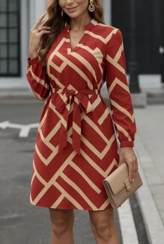 Kadın Uzun Kollu V Yakalı Desenli Belinde Kuşaklı Dalgıç Elbise