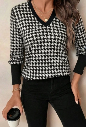 Kadın Uzun Kollu V Yakalı Desenli Süprem Bluz