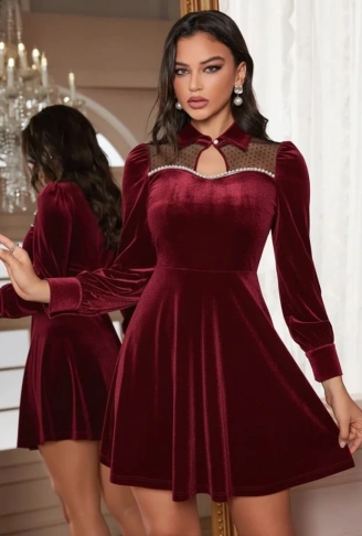 Kadın Uzun Kollu Yakalı Tül Detaylı Incili Mini Kadife Elbise