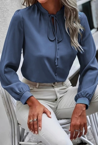 Kadın Uzun Kollu Yakalı Yakadan Bağcıklı Düğmeli Sandy Bluz