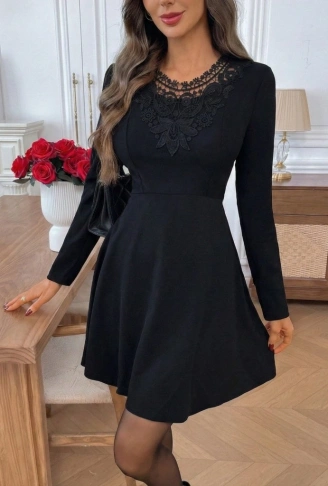 Kadın Uzun Kollu Yakası Dantelli Mini Ithal Krep Elbise