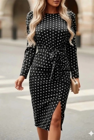 Kadın Uzun Kollu Yuvarlak Yaka Belden Kuşaklı önden Yırtmaçlı örme Krep Elbise