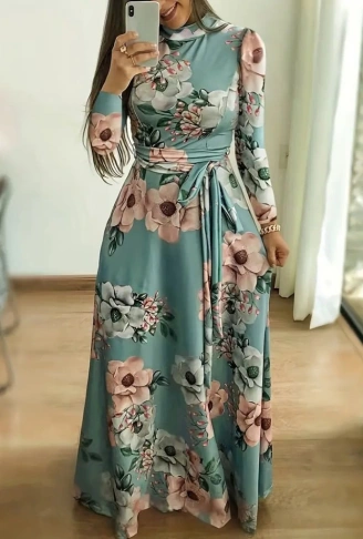 Kadın Uzun Kollu Yuvarlak Yakalı Beli Kuşaklı Desenli Süprem Uzun Elbise