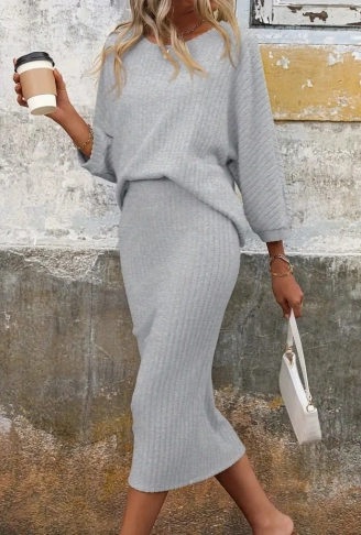 Kadın Uzun Kollu Yuvarlak Yakalı şardonlu Kaşkorse Bluz Ve Etek Ikili Takım