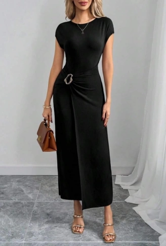 Kadın Yarım Ay Kollu Yuvarlak Yaka önünde Toka Detaylı Modal Maxi Elbise