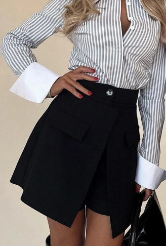 Kadın Yüksek Bel Düğmeli Asimetrik Kesim Cepli Kısa Ithal Krep şort Etek