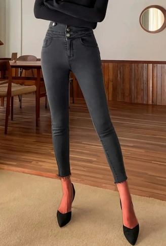 Kadın Yüksek Bel önden Düğmeli Cepli Dar Kesim Detaylı Kot Pantolon