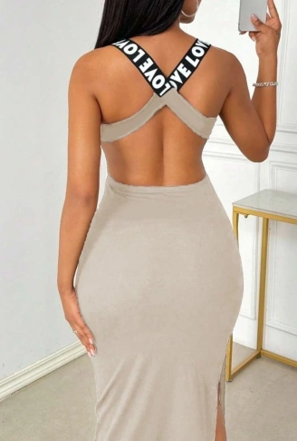 Kadın Yuvarlak Yaka Sırttan çapraz şerit Love Detaylı Yırtmaçlı Viskon Elbise