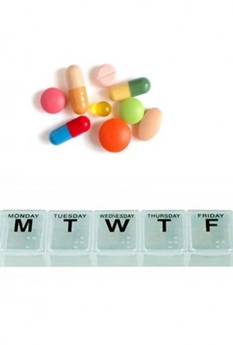 Kapaklı Haftalık İlaç Kutusu 3 Adet (4940)