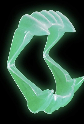 Karanlıkta Parlayan Fosforlu Çift Damak Takma Vampir Dişi (4940)