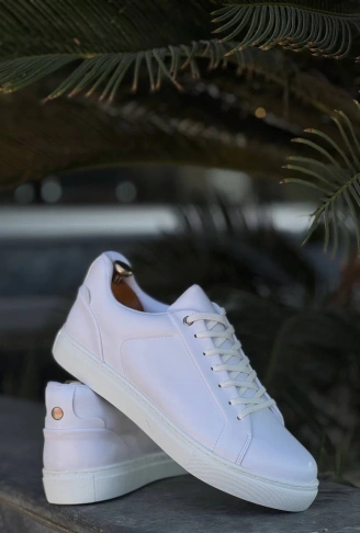 KB-BX1  Kuback Beyaz Cilt Yüksek Beyaz Taban Günlük Erkek Ayakkabı