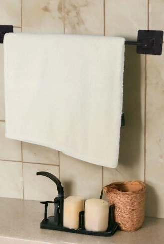 Kendiliğinden Yapışkanlı Siyah Çubuk Havluluk (4940)