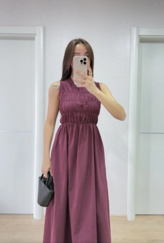 Kolsuz Göğüs Lastıklı Uzun Elbise - Bordo