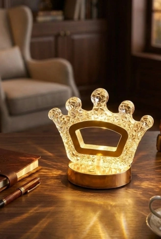 Kral Tacı Model Kristal LED Masa Lambası – Dokunmatik, 3 Renk Işık Modlu, Şarjlı Mini Dekoratif Gece Lambası (4940)