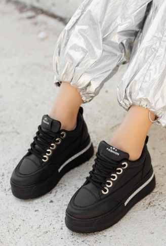 Lulu Siyah Cilt Bağcıklı Spor Ayakkabı