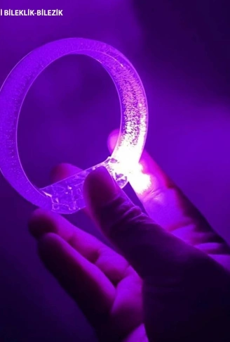 Mor Led Işıklı Baskı Yapılabilen Pilli Bileklik Bilezik 1,5 cm Genişlik (4940)