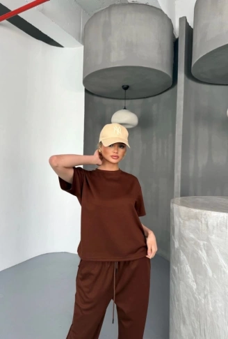 Osy Modal Yumuşak Dokulu Kumaş Kısa Kollu Bluz Rahat Pantalon Ikili Takım- Kahverengi